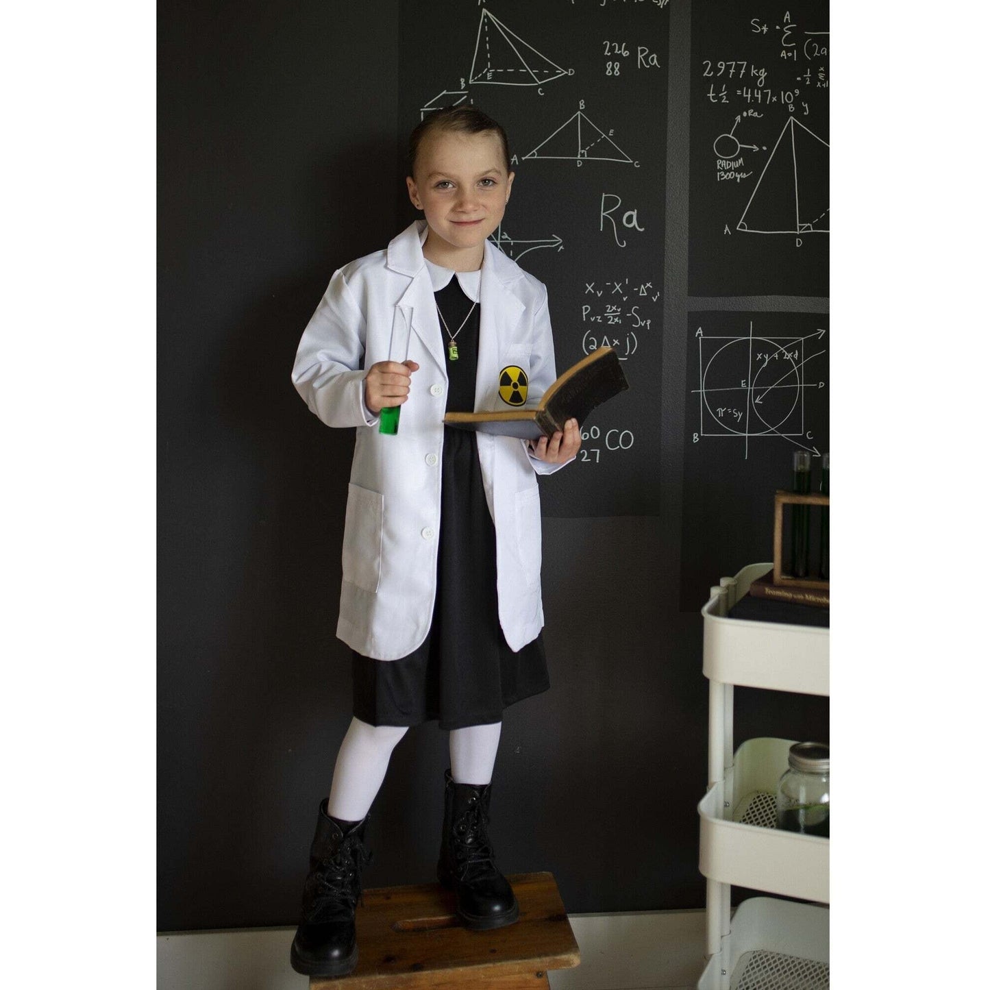 Great Pretenders Marie the Scientist 5/6